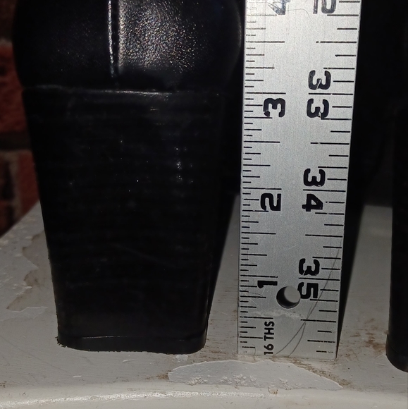 Bianco Boots - Picture 7 of 16